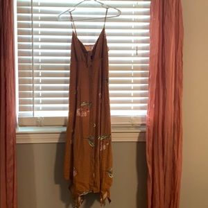 Cute mustard midi dress